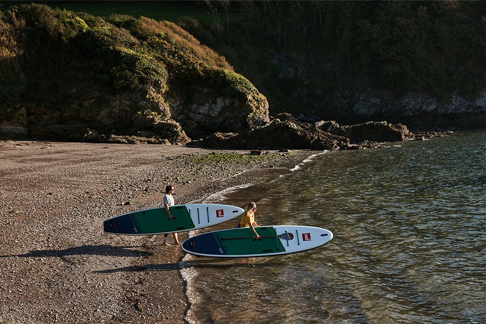 Copenhagen Surf Shop 2022 Red Paddle Co 13'2" VOYAGER TOURING MSL Oppustelig Stand Up Paddle SUP iSUP Board , Taske ATB Transformer Bag, Titan 2 Pumpe, Hybrid Tough Paddle & Leash