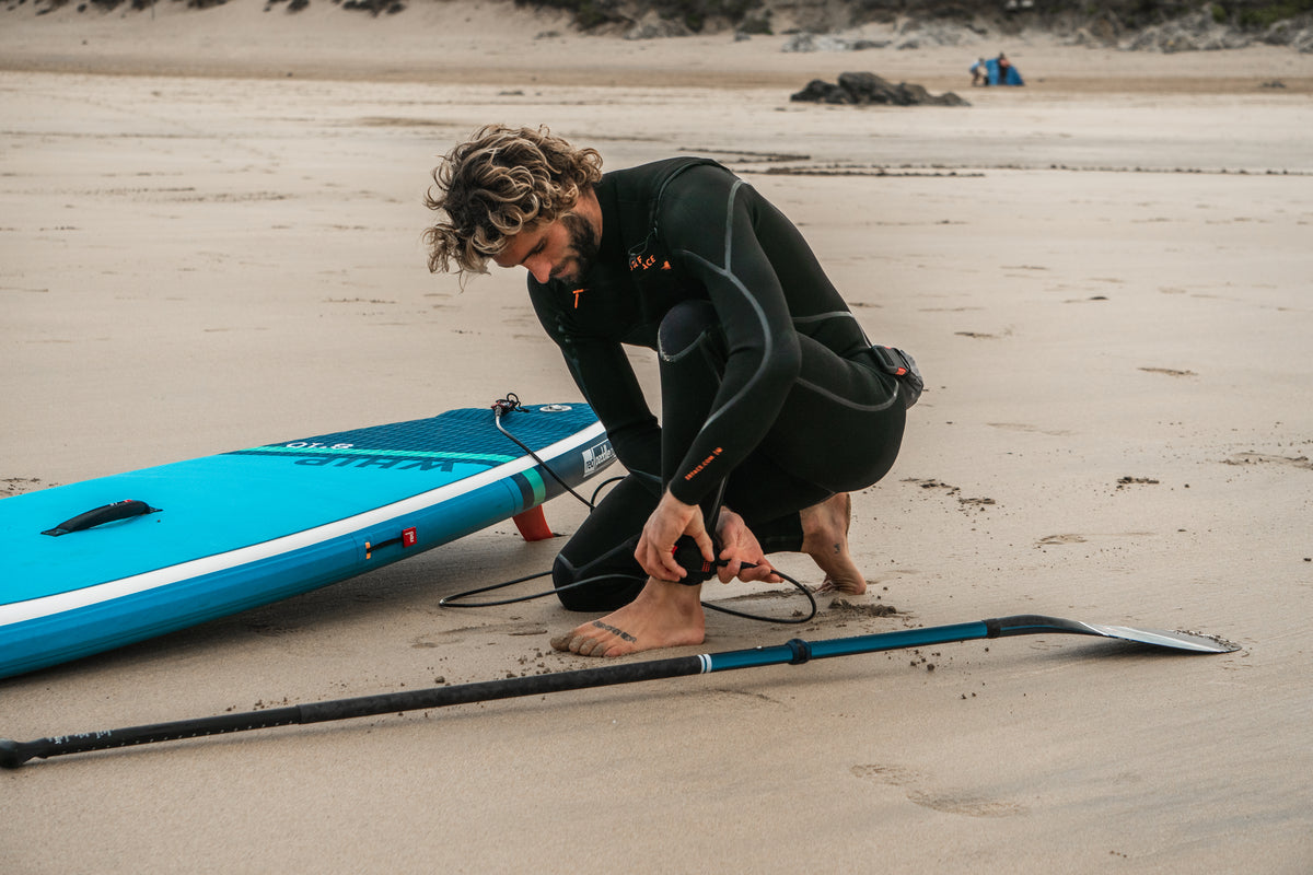 Copenhagen Surf Shop 2022 Red Paddle Co 8'10" WHIP MSL Oppustelig Stand Up Paddle SUP iSUP Board , Taske ATB Transformer Bag, Pumpe, Hybrid Tough Paddle & Leash