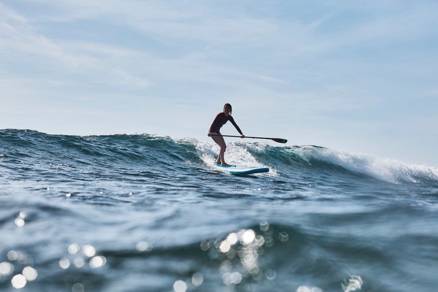 Copenhagen Surf Shop 2020 Red Paddle Co 8'10" WHIP MSL Oppustelig Stand Up Paddle SUP iSUP Board Surfing on a wave, Taske, Pumpe, Carbon 50 Nylon Paddle & Leash